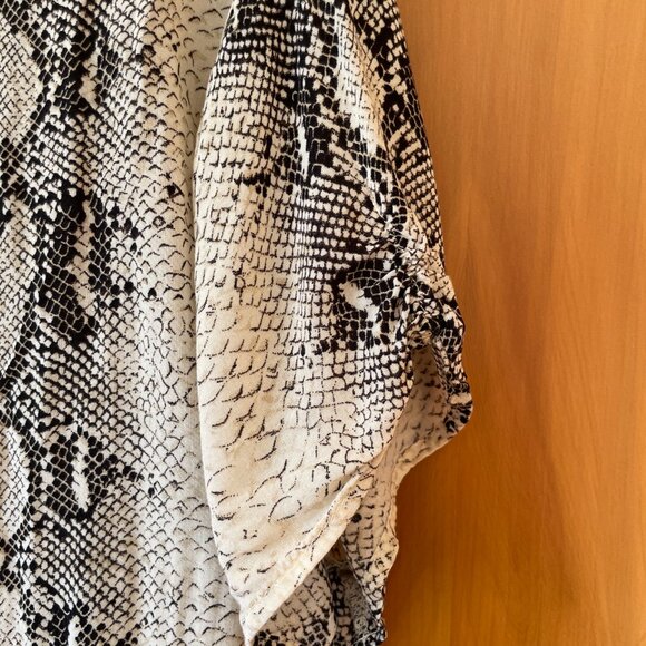 Aakaa Snake Print Midi Shirt Dress - Picture 7 of 7